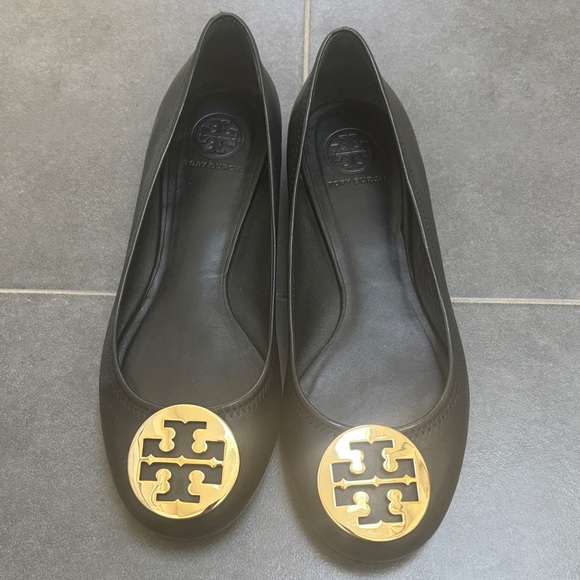 Tory Burch Shoes - Tory Burch Black Leather Flats with Gold Logo Medallion
